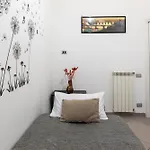 - Vomero Casa Januarius * Nápoles